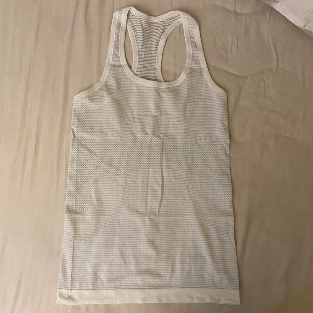 ❌❌SOLD❌❌Swiftly Tech Tank size 4